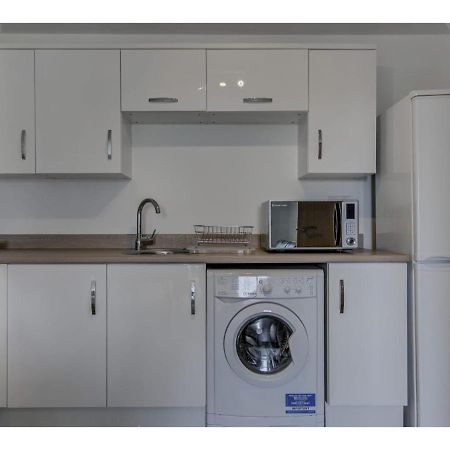 Large, Spacious And Modern Apt For 4 In Mánchester Exterior foto